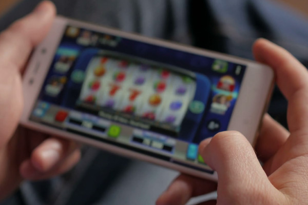 Азартные игры с выводом на карту на телефоне Скачать азартные игры на телефон